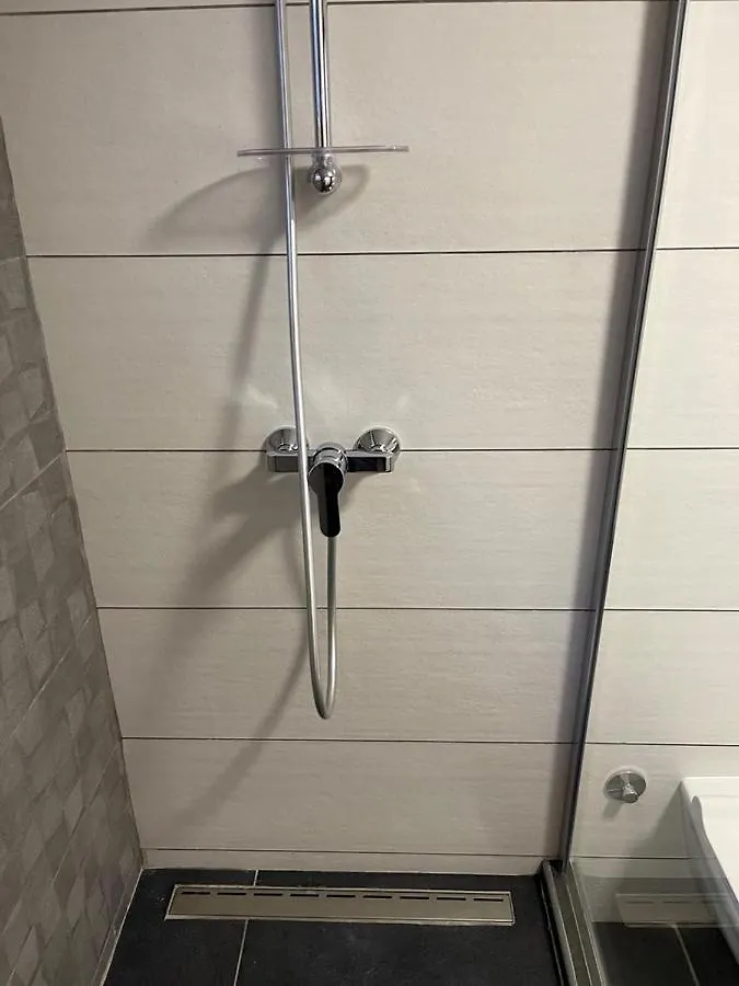 Studio Apartment Doki Basement Pola 0*,  Croazia