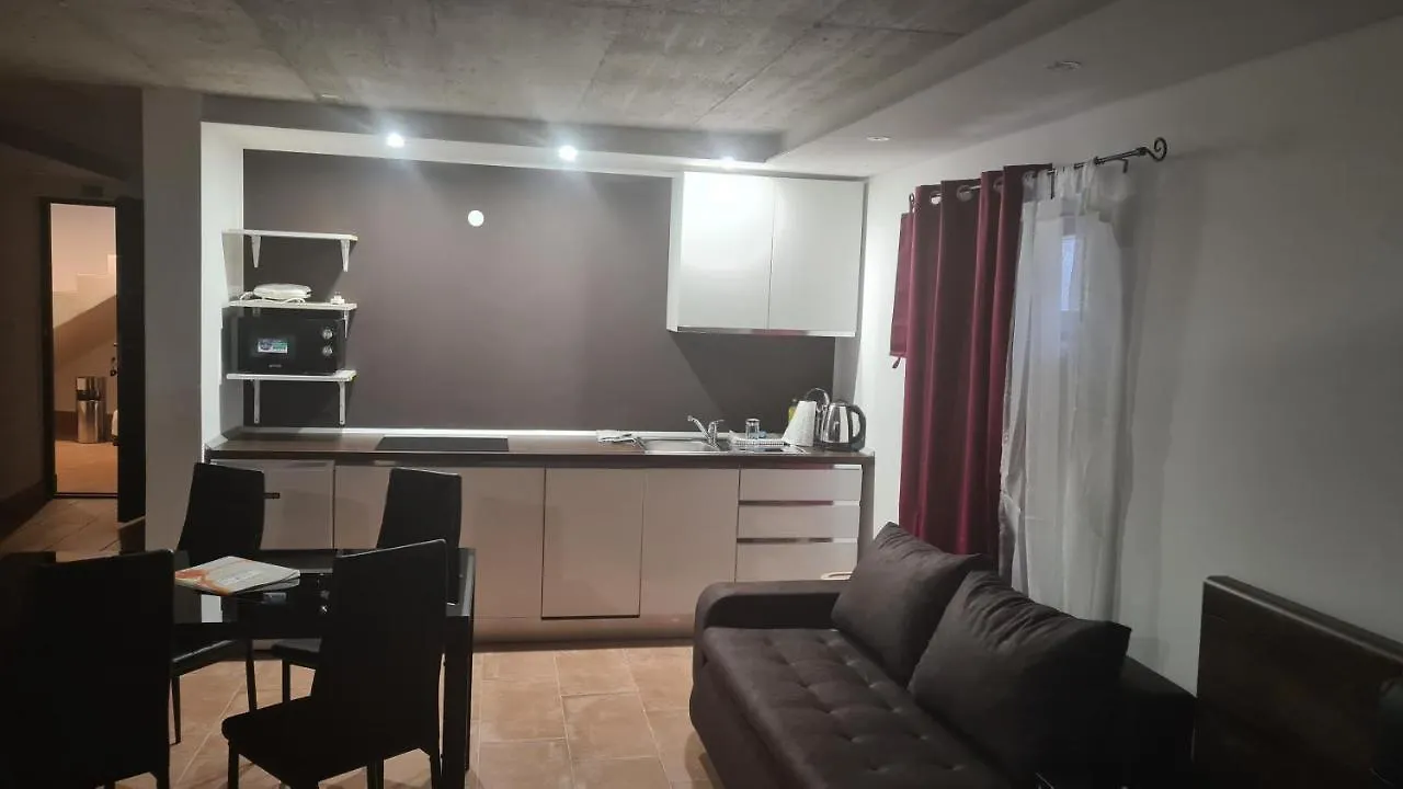 Studio Apartment Doki Basement Pola